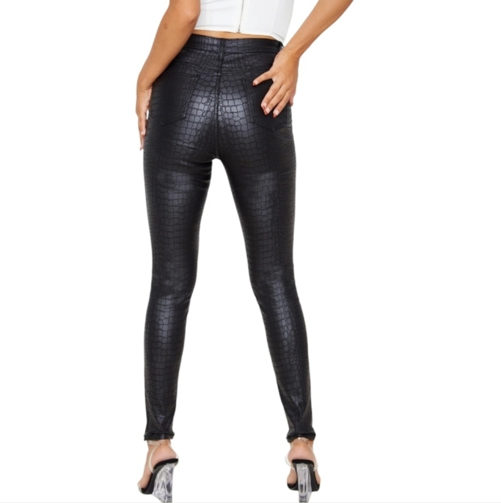 Sara Boo Reptile print jegging pants size L - Picture 2 of 8